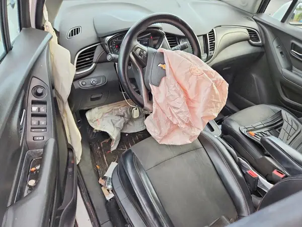 3GNCJLSB2JL184444 2018 CHEVROLET TRAX - Image 8
