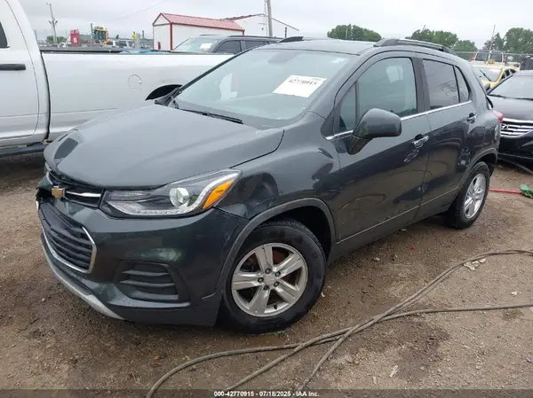 3GNCJLSB2JL196190 2018 CHEVROLET TRAX - Image 2