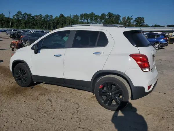 3GNCJLSB2JL213084 2018 CHEVROLET TRAX - Image 2