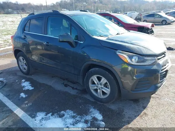 3GNCJLSB2JL233156 2018 CHEVROLET TRAX - Image 1