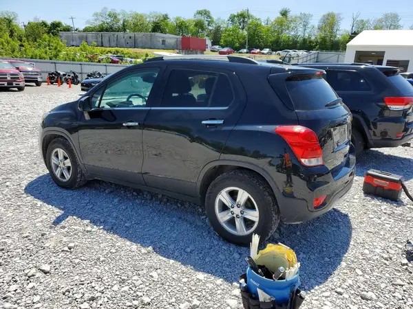 3GNCJLSB2JL234551 2018 CHEVROLET TRAX - Image 2