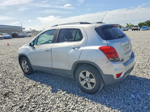 3GNCJLSB2JL263080 2018 CHEVROLET TRAX - Image 2