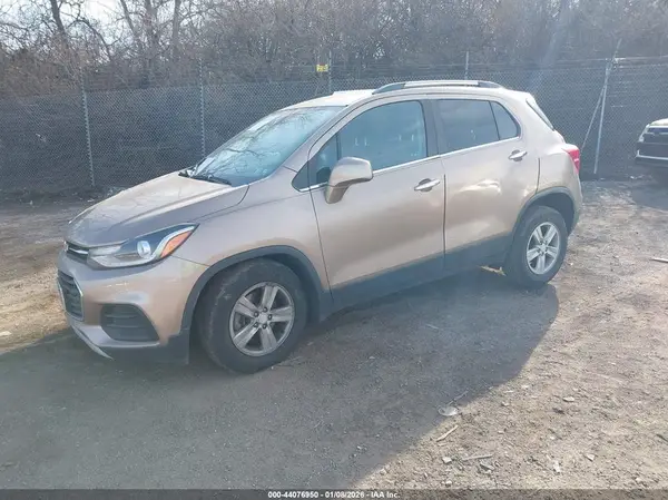 3GNCJLSB2JL266559 2018 CHEVROLET TRAX - Image 2