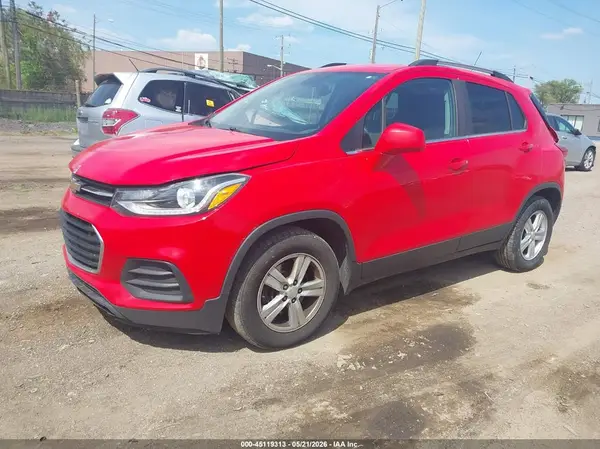 3GNCJLSB2JL303268 2018 CHEVROLET TRAX - Image 2