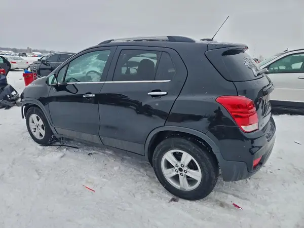 3GNCJLSB2JL319759 2018 CHEVROLET TRAX - Image 2