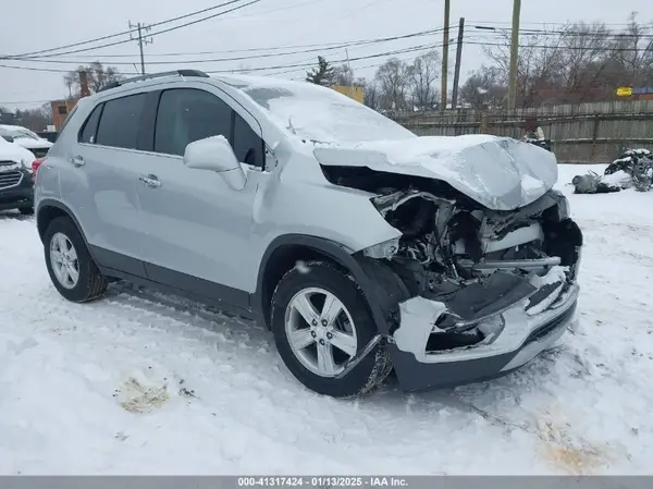 3GNCJLSB2JL341678 2018 CHEVROLET TRAX - Image 1