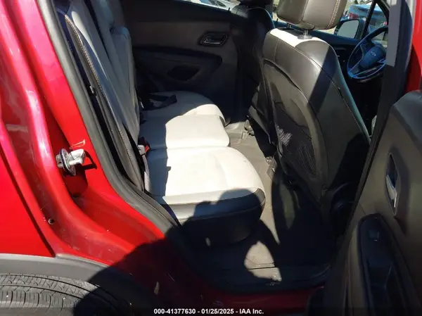 3GNCJLSB2JL375569 2018 CHEVROLET TRAX - Image 8