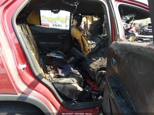 3GNCJLSB2JL376902 2018 CHEVROLET TRAX - Image 8