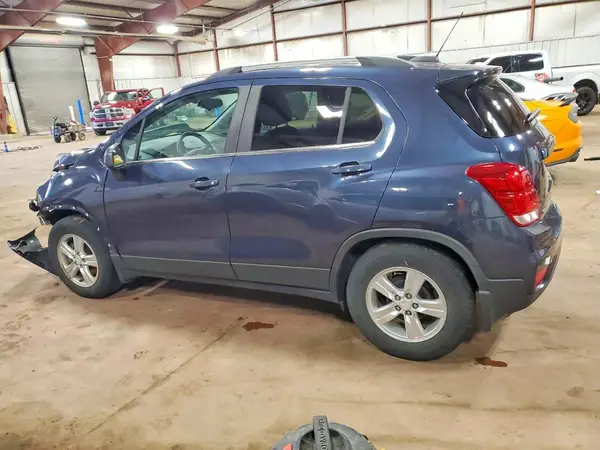 3GNCJLSB2KL117599 2019 CHEVROLET TRAX - Image 2