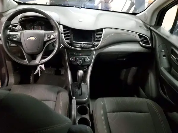 3GNCJLSB2KL117599 2019 CHEVROLET TRAX - Image 8