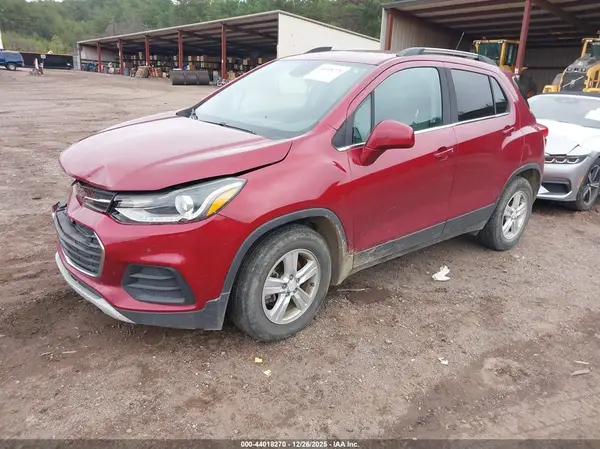 3GNCJLSB2KL125363 2019 CHEVROLET TRAX - Image 2