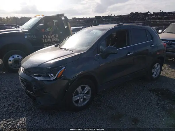 3GNCJLSB2KL171789 2019 CHEVROLET TRAX - Image 2