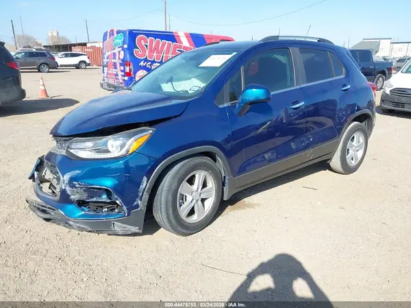 3GNCJLSB2KL172649 2019 CHEVROLET TRAX - Image 2