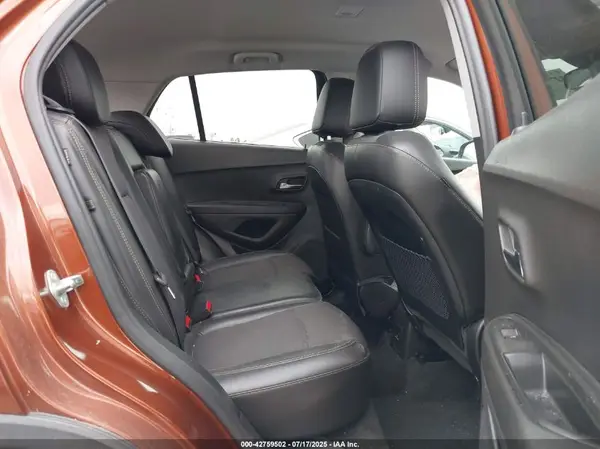 3GNCJLSB2KL237970 2019 CHEVROLET TRAX - Image 8