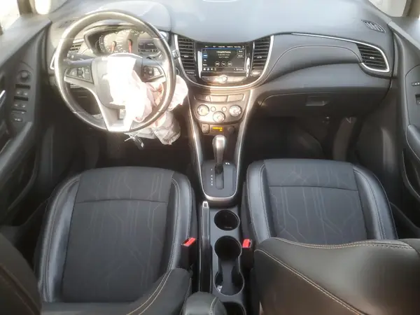 3GNCJLSB2KL239797 2019 CHEVROLET TRAX - Image 8
