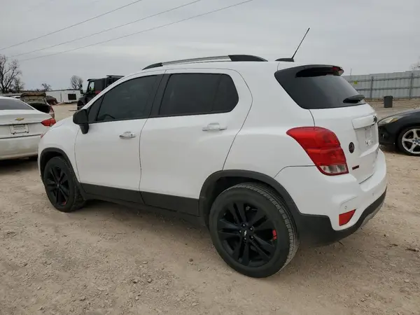 3GNCJLSB2KL242831 2019 CHEVROLET TRAX - Image 2