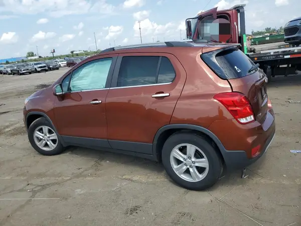 3GNCJLSB2KL260892 2019 CHEVROLET TRAX - Image 2