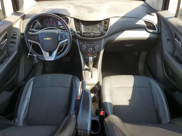 3GNCJLSB2KL265204 2019 CHEVROLET TRAX - Image 8
