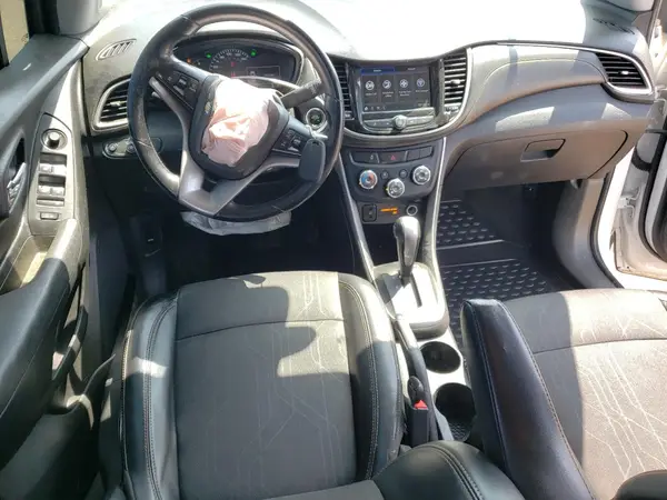 3GNCJLSB2KL285694 2019 CHEVROLET TRAX - Image 8