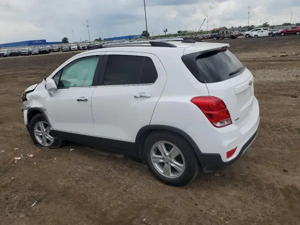 3GNCJLSB2KL307600 2019 CHEVROLET TRAX - Image 2