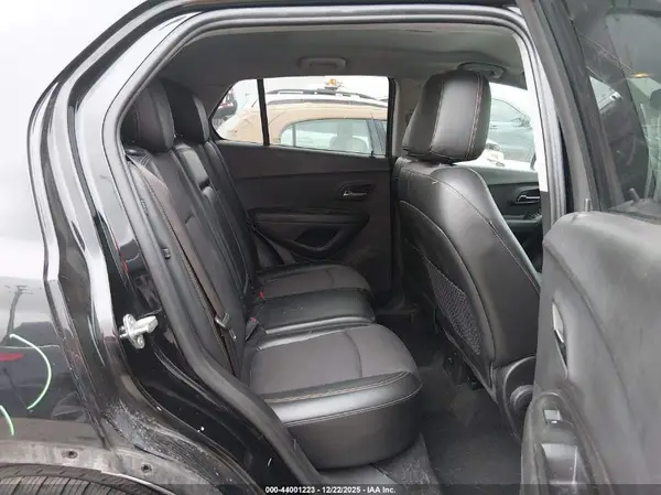 3GNCJLSB2KL318239 2019 CHEVROLET TRAX - Image 8