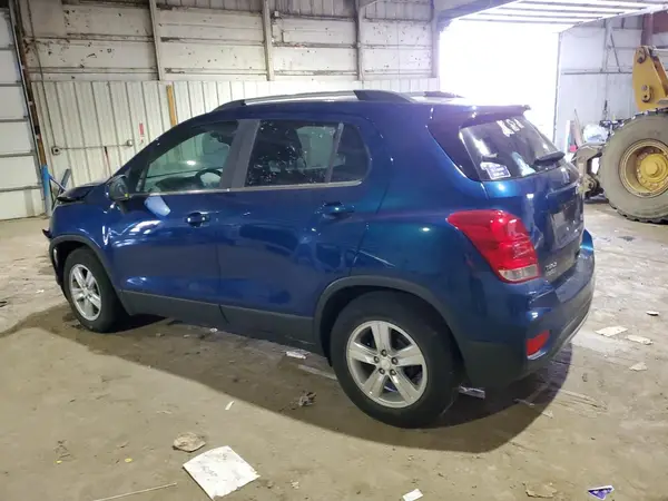 3GNCJLSB2KL328138 2019 CHEVROLET TRAX - Image 2