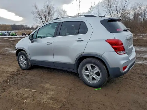 3GNCJLSB2KL343125 2019 CHEVROLET TRAX - Image 2