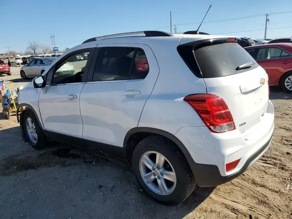 3GNCJLSB2KL343657 2019 CHEVROLET TRAX - Image 2
