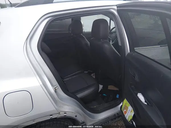 3GNCJLSB2KL343819 2019 CHEVROLET TRAX - Image 8