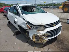 3GNCJLSB2KL348003 2019 CHEVROLET TRAX