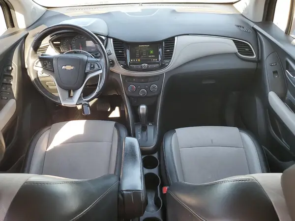 3GNCJLSB2KL363651 2019 CHEVROLET TRAX - Image 8