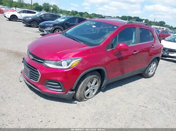 3GNCJLSB2LL124215 2020 CHEVROLET TRAX - Image 2