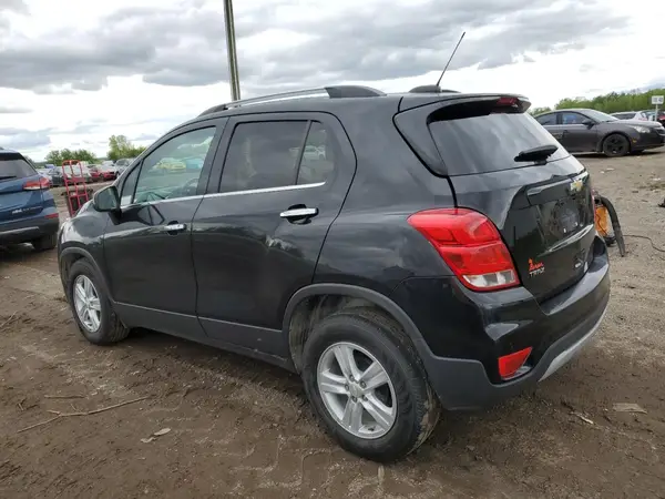 3GNCJLSB2LL130256 2020 CHEVROLET TRAX - Image 2