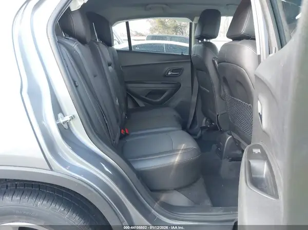 3GNCJLSB2LL173592 2020 CHEVROLET TRAX - Image 8