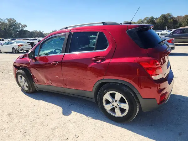 3GNCJLSB2LL174094 2020 CHEVROLET TRAX - Image 2
