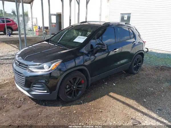 3GNCJLSB2LL181451 2020 CHEVROLET TRAX - Image 2