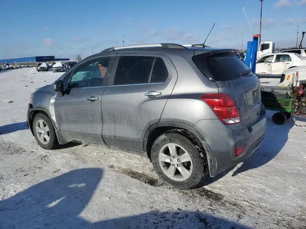 3GNCJLSB2LL185113 2020 CHEVROLET TRAX - Image 2
