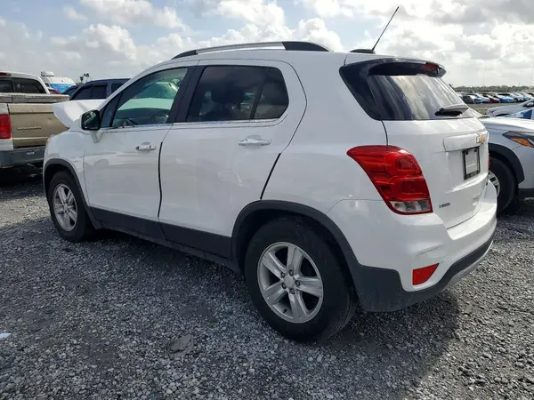 3GNCJLSB2LL203111 2020 CHEVROLET TRAX - Image 2