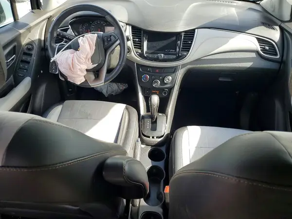 3GNCJLSB2LL203111 2020 CHEVROLET TRAX - Image 8