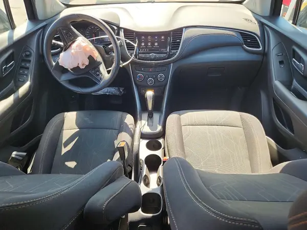 3GNCJLSB2LL205943 2020 CHEVROLET TRAX - Image 8