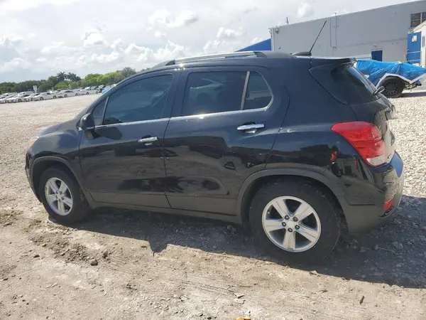 3GNCJLSB2LL219549 2020 CHEVROLET TRAX - Image 2