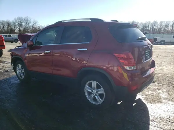 3GNCJLSB2LL235816 2020 CHEVROLET TRAX - Image 2