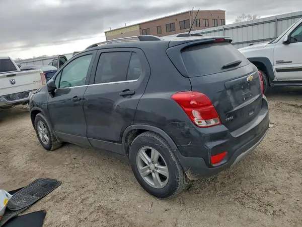 3GNCJLSB2LL239235 2020 CHEVROLET TRAX - Image 2
