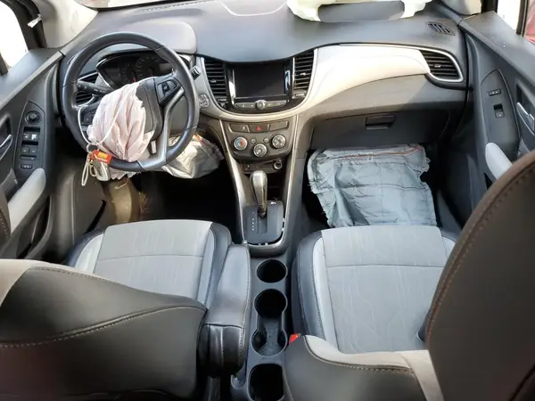 3GNCJLSB2LL251045 2020 CHEVROLET TRAX - Image 8