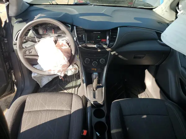 3GNCJLSB2LL258514 2020 CHEVROLET TRAX - Image 8