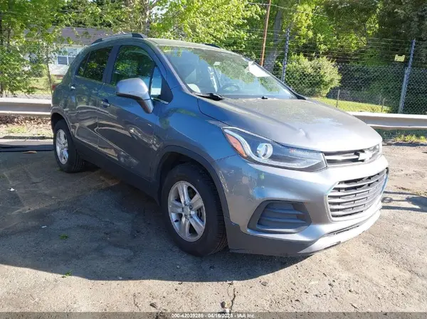 3GNCJLSB2LL269660 2020 CHEVROLET TRAX - Image 1