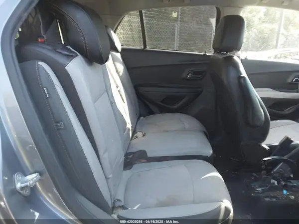 3GNCJLSB2LL269660 2020 CHEVROLET TRAX - Image 8