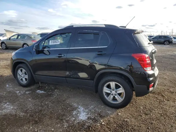 3GNCJLSB2LL282747 2020 CHEVROLET TRAX - Image 2