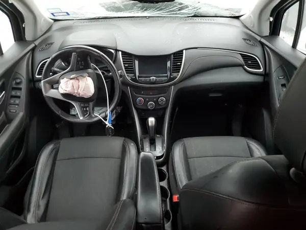 3GNCJLSB2LL300258 2020 CHEVROLET TRAX - Image 8
