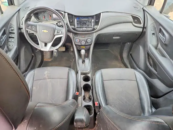 3GNCJLSB2LL301541 2020 CHEVROLET TRAX - Image 8